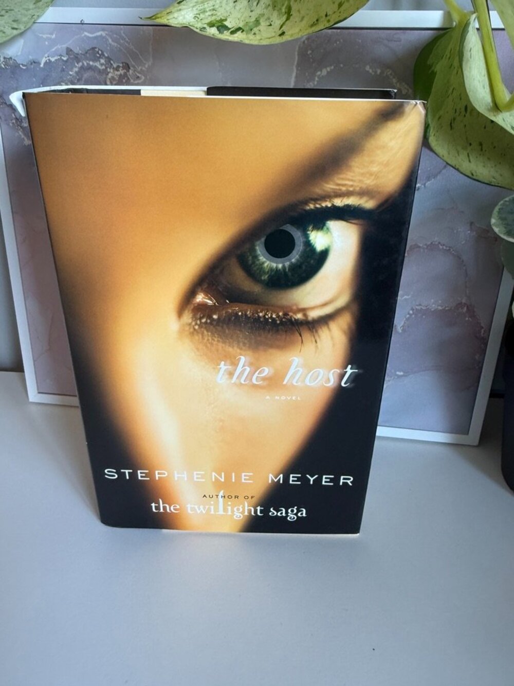 The Host by Stephenie Meyer Hardcover Science Fiction Romance
